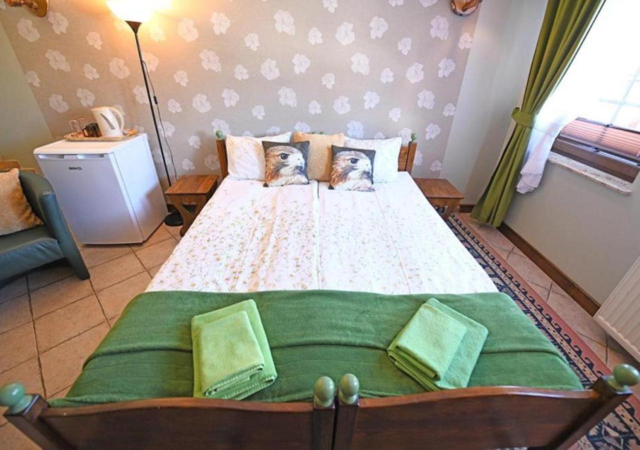 Gosciniec Malinowka Bed & Breakfast Krzeszna Luaran gambar