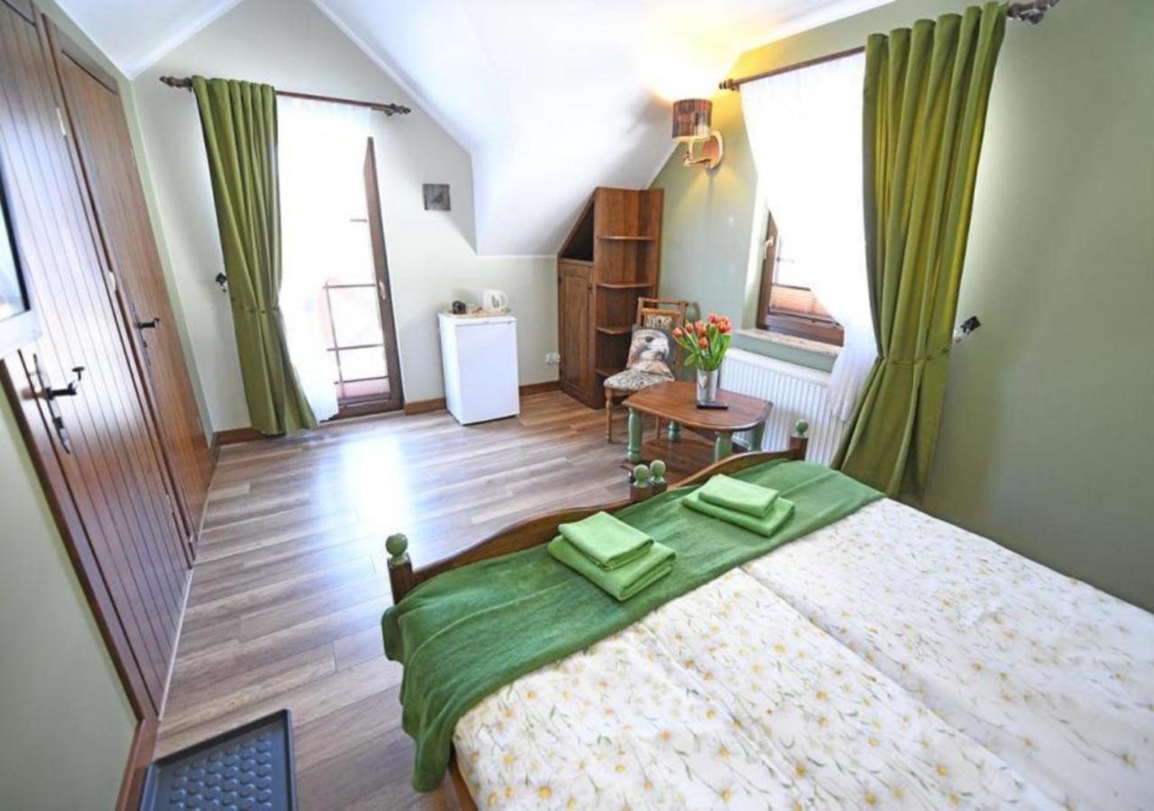 Gosciniec Malinowka Bed & Breakfast Krzeszna Luaran gambar