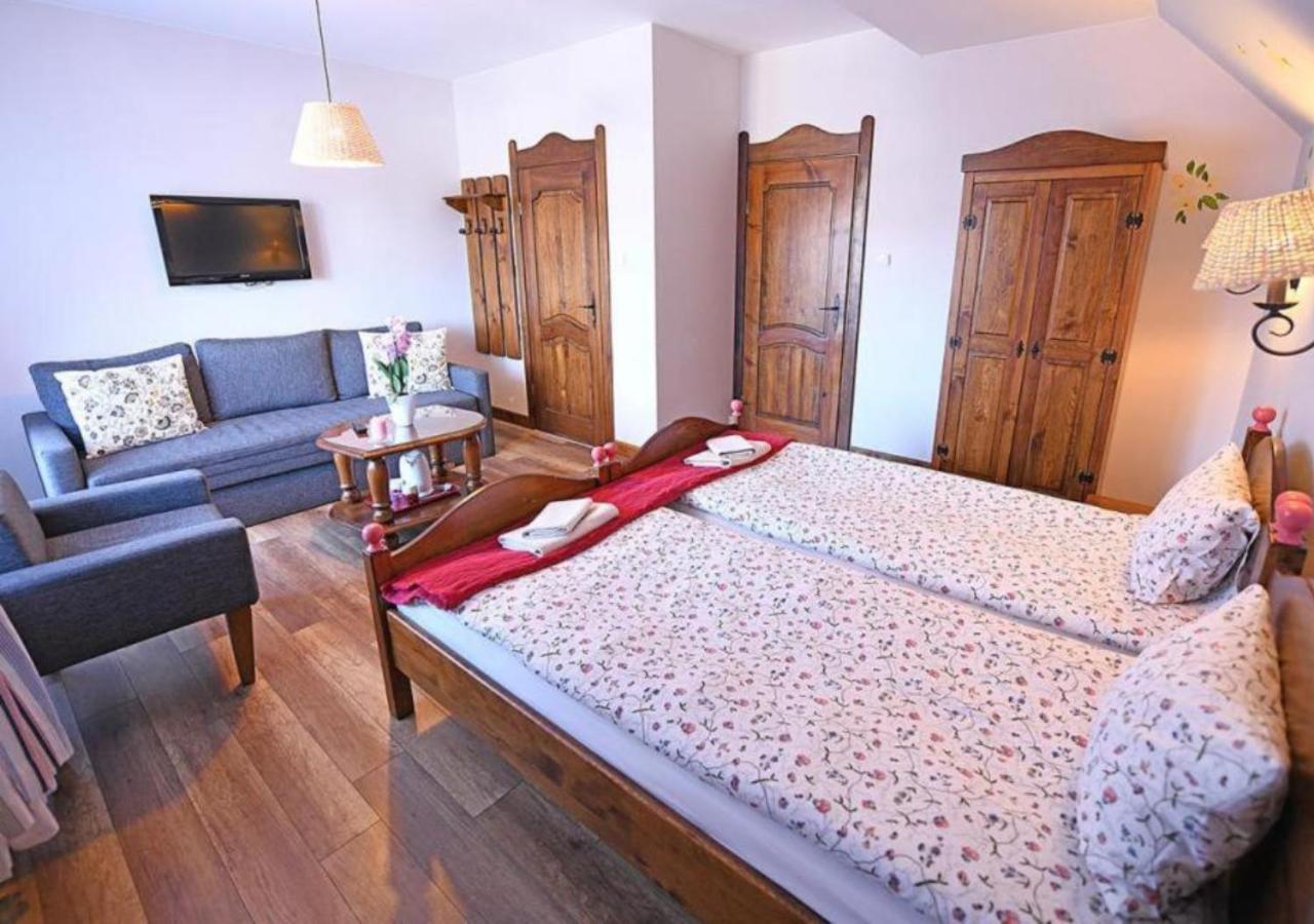 Gosciniec Malinowka Bed & Breakfast Krzeszna Luaran gambar