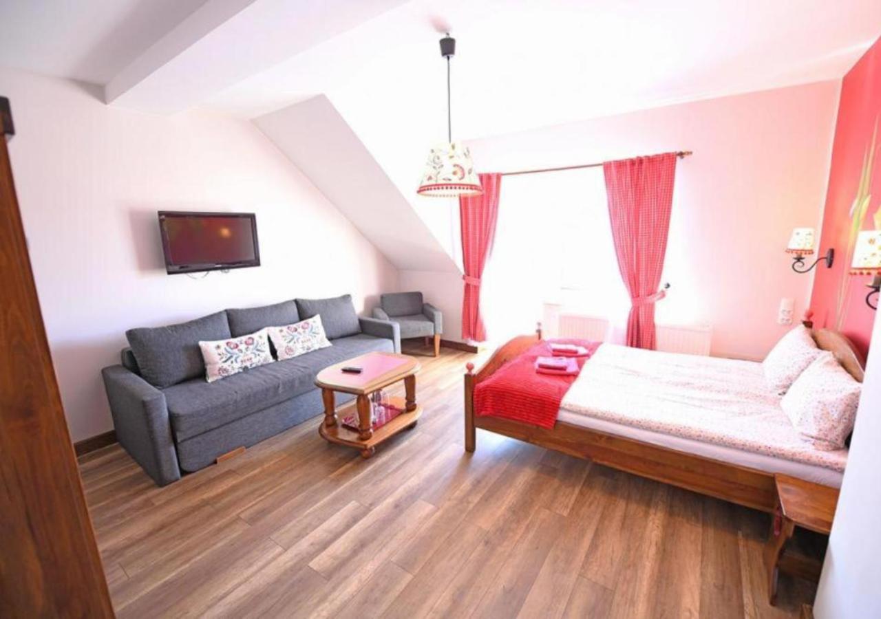 Gosciniec Malinowka Bed & Breakfast Krzeszna Luaran gambar