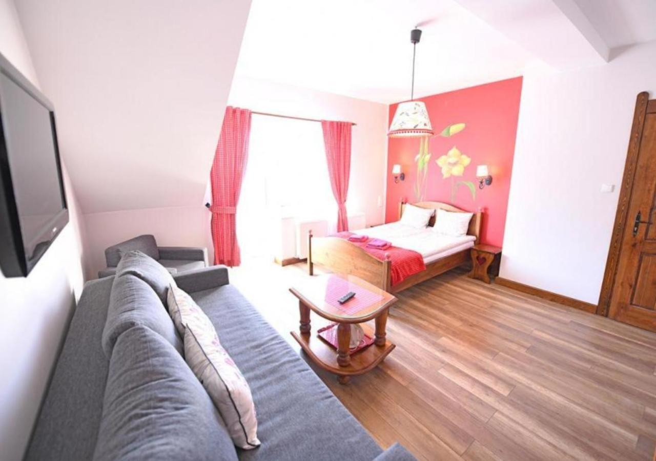 Gosciniec Malinowka Bed & Breakfast Krzeszna Luaran gambar
